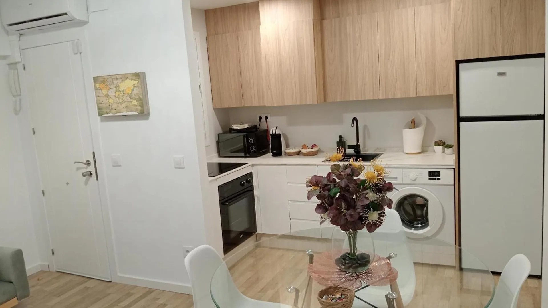 Amor y Emoción: Céntrico Apartamento con Wi-Fi cerca de la Catedral Cordoba 0*,